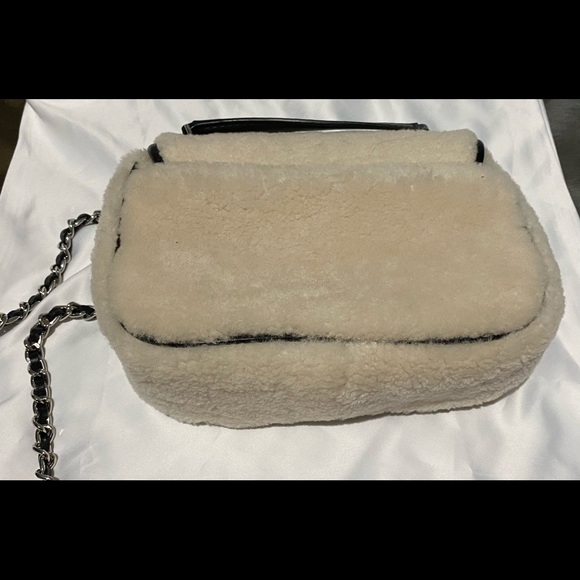 Michael Kors Sloan Small Shearling Shoulder Bag - Picture 4 of 6